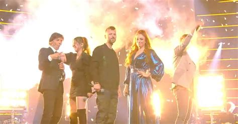 Koen wauters, natalia, bart peeters en. Knopen doorhakken tijdens de 2de liveshow van 'The Voice ...