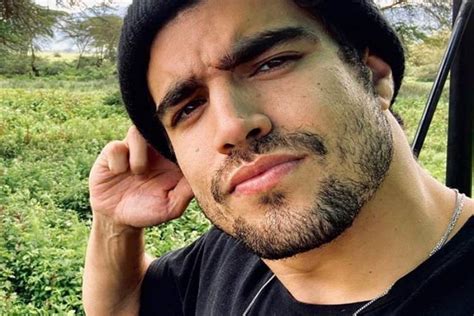 Caio castro castanheira foi alçado ao estrelato após vencer um concurso do programa caldeirão do huck em 2007, ganhando o papel do protagonista bruno de malhação (2008). Caio Castro revela se pretende abandonar carreira de ator - Notícias da Fama