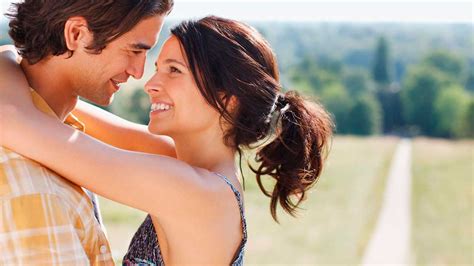 Happy enough with admiring him from afar, one day she finds out that he will soon be taking a wife. Cómo enamorar a un hombre: 5 consejos infalibles