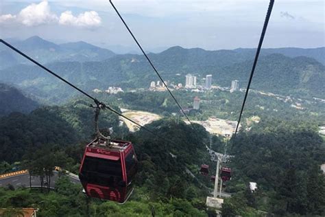 2,000 meters above sea level, genting highlands, a magnificent city on the hilltop, is but a mere 50km from kuala lumpur. Tempat Menarik di Genting Highland Yang Terkini 2021 ...