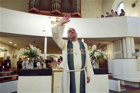 Vålerenga kirke er soknekirke for vålerenga menighet på vålerenga i oslo, og var tidligere hovedkirke for vålerenga prestegjeld. Offensiv Gelius tok avskjed med Vålerenga kirke - Tro og ...