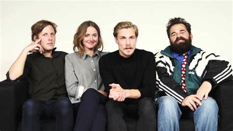 With anders danielsen lie, malin crépin, aksel thanke, hans olav brenner. Sceneskift 2015 - Kunstnerisk krafttak til inntekt for flyktningene - YouTube