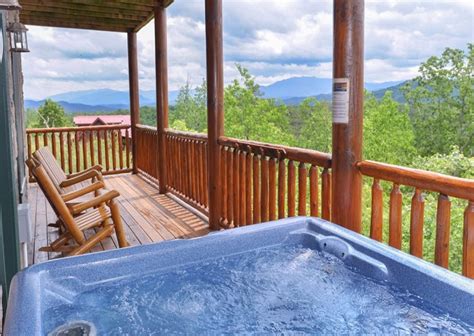 You just can't top it for a combination of family friendly fun and outdoor activities. Pigeon Forge Cabins - Awesome Views Mountain Retreat