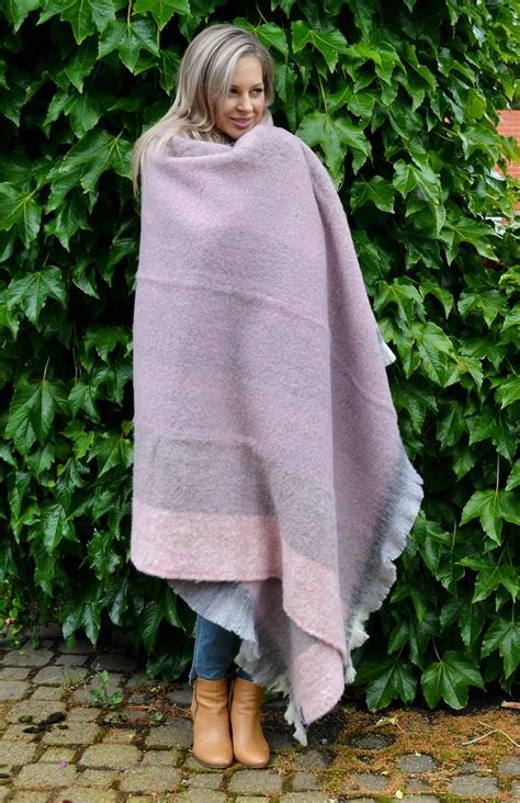 We love the colour uptake with these. Alpaca Wool Blanket | Pure Alpaca Wool Throw Rug Winter ...