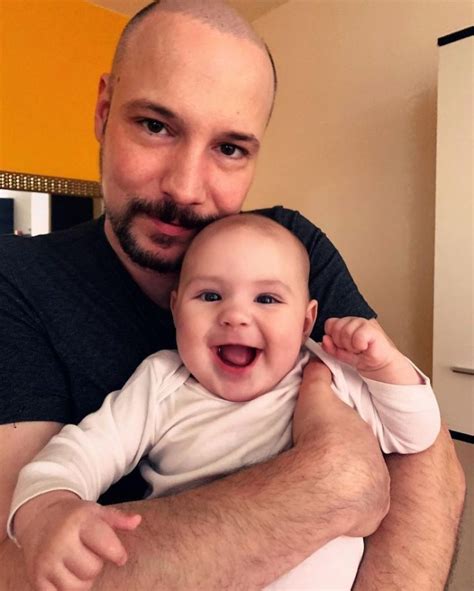 Oblíbený zpěvák bohuš matuš (47) a jeho čerstvá manželka lucie matušová (18) si užívají první společné týdny jako novomanželé. Bohuš Matuš prozradil, jaký nejdražší dárek dostal na své ...