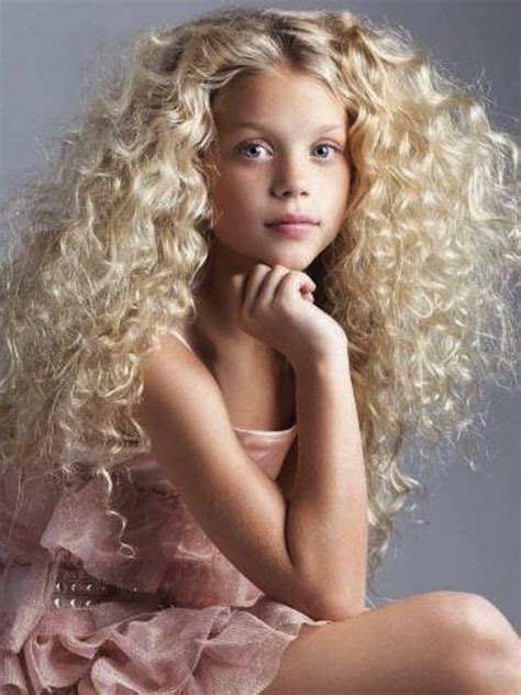 Models with long curly hair, models with short curly hair. 20 Schattige Kinderen Met Krullend Haar | Curly Hair Talk