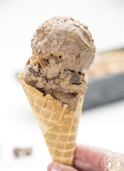 Remove from the oven and allow to cool completely. No Churn Chocolate Peanut Butter Cup Ice Cream - LMLDFood
