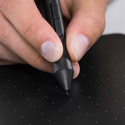 As a pen tablet, wacom intuos not only lets you make drawings or sketches, but also allows you to view the files in your pc. Wacom Intuos Draw Creative Pen Tablet - CTL-490 - Blue ...