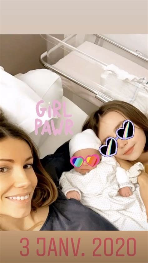 Alexandra rosenfeld et ses filles. Alexandra Rosenfeld partage son tout premier selfie avec ...