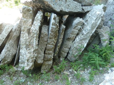 Neben den kunden des tafelladens. Krustenplatten - Brannenburger Nagelfluh