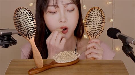 Asmr realistic hair brushing & scalp massage on real head. ASMR 오독 바삭 먹는 빗😋EDIBLE HAIR BRUSH😋食用ヘアブラシ 食用毛刷 - YouTube