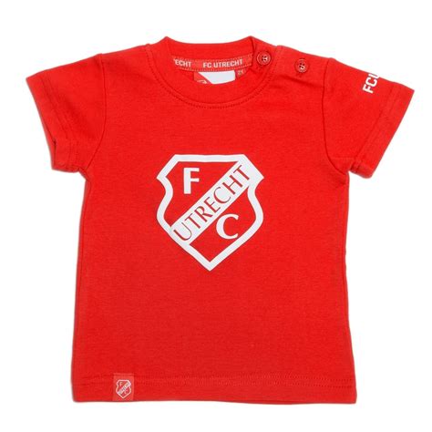 Founded in 1925, the club entered the professional eerste divisie in 1985. FC Utrecht T-shirt Rood Logo Baby