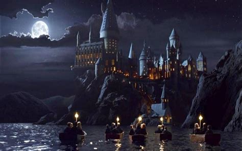 Best harry potter desktop wallpapers and hd background images for your device! Hogwarts Castle Wallpaper 34291 Hd Wallpapers [desktopinhq - Harry Potter Hogwarts Scene ...