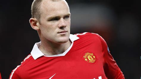 He scored in his debut. Mit Fotos: Kriminelles Trio erpresste Fußballstar Rooney ...