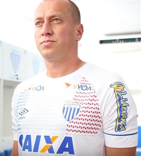 Página oficial do avaí futebol clube, o clube da maior e mais apaixonada. Avaí homenageia a França em camisa especial