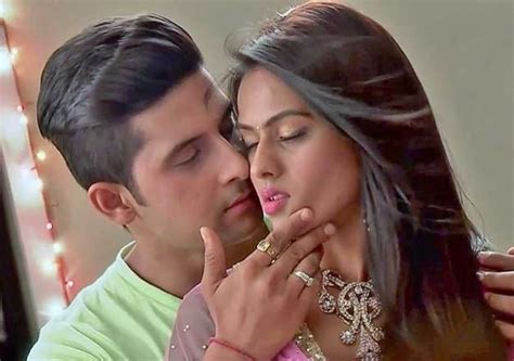 In episode 48 of jamai raja, on their honeymoon, roshni and siddarth enjoy the rain and spend some romantic moments together. Jamai Raja: Siddharth-Roshni to become parents soon!