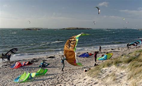 Ce sont deux professeurs passionnés de sport et d'organisation qui la gère. Week-end EK à Sainte-Marguerite - Association Emeraude Kite