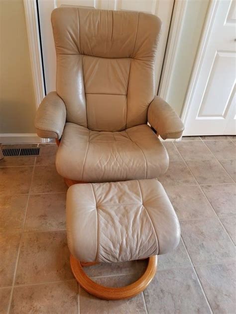 Placing a matching set together can really enliven a corner, or separate your vintage chair and ottoman, using the chair alone and the ottoman (maybe topped with a tray) for serving drinks. Tan leather swivel recliner chair & ottoman set with ...