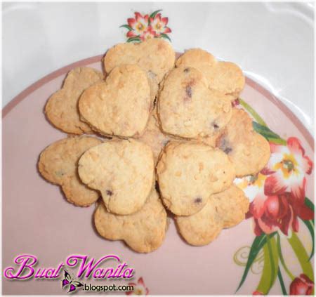 Biskut chocolate chip famous | resepi terbaik sukatan cawan dan gram. Resepi Mudah Biskut Raya Nestum Sukatan Cawan - Buat Wanita