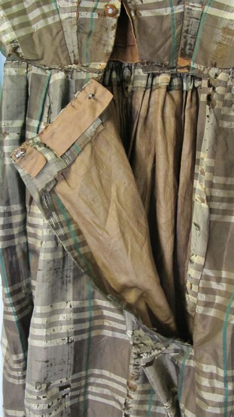 Mameluke sleeves (now sadly crushed) and poor little thing. An excellent example of how even a gown that's in tatters ...