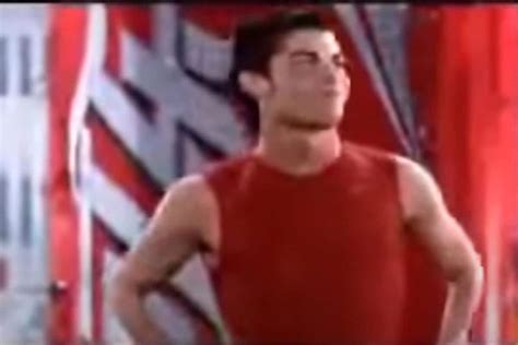 Руй патрисиу отражает мяч в перекладину. Cristiano Ronaldo's Old Video Endorsing Coca Cola Goes ...