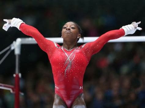 Симона байлз — одна из крупнейших величин в мировом спорте, она выиграла четыре золотые. Симона Байлз - американская гимнастка. Биография. Фото ...