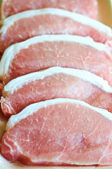 Bake on a center rack at 425 degrees fahrenheit for 20 to 25 minutes — all ovens are calibrated differently, so keep an eye on them after 15 minutes of baking. Recipe Wafer Thin Pork Chops : Marinated Thin-Cut Pork ...