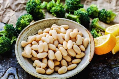 Great northern beans, bacon, cut 1 squares, chopped onion, ketchup, salt, dry mustard, worcestershi. Lemon Broccoli with Beans and Bacon | Easy great northern beans recipe!