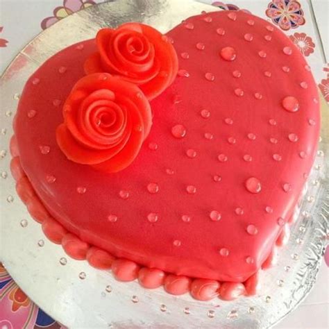 Confections cakes & creations a valentine s birthday cake. Valentine's Day Cake Delivery in 2020 | Geburtstagstorte