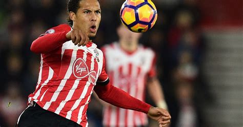 Virgil van dijk (born 8 july 1991) is a dutch international footballer who plays as a defender for liverpool. Virgil van Dijk vol vertrouwen, maar wel op zijn hoede ...