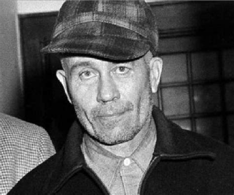 The story of ed gein, the farmer whose horrific crimes inspired psycho, the texas chainsaw massacre and the silence of the. Ed Gein - Il Macellaio di Plainfield - 3 Pietre