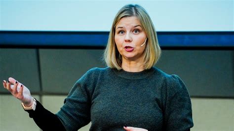 17,839 likes · 1,312 talking about this. Guri Melby Lærere raser mot Melbys reformplan -... Shotoe