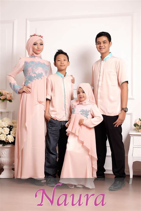 Trend model gamis couple ayah ibu anak. Contoh Baju Copel Ayah Ibu Waktu Acara Lamaran Anak ...