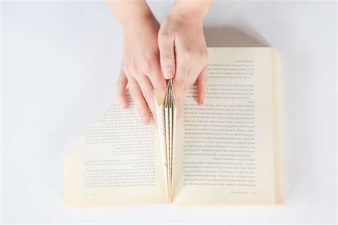 Click the image to download the instruction pdf for whichever type of fold you are looking for. How To Create DIY Folded Book Sculptures | Book folding ...