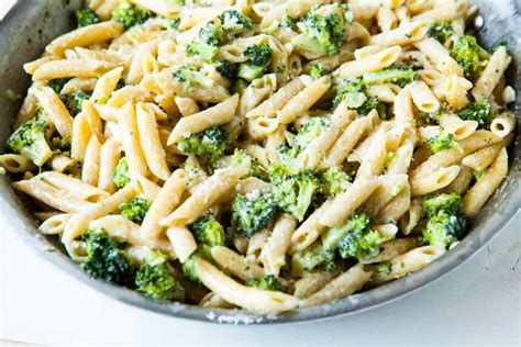Cook until fragrant, about 2 minutes. One-Pot Broccoli Alfredo Pasta | Recipe | Broccoli alfredo ...