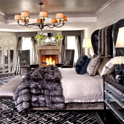 We see to it that everything that surrounds us would allow us to relax, rest and. 15 Cozy and Romantic Master Bedroom Decorating Ideas ...