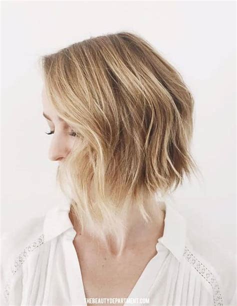 If you want really loose or relaxed waves, you can skip this step. 7 Ways to Get Soft Waves (Even for Short Hair!) | Hello Glow