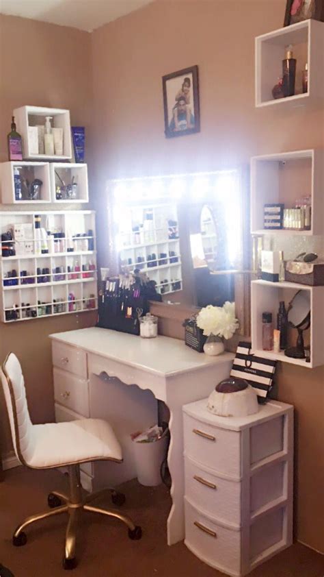 Makeup vanity ideas offer the perfect combination of dedicated space, storage, and style to make applying makeup a joy. White and gold make up vanity | Vanity room, Makeup rooms ...