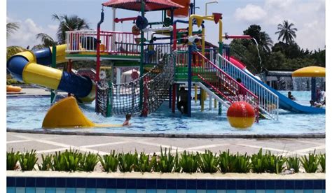 Untuk pengunjung dengan tinggi badan dibawah 80 cm maka tidak dikenakan biaya penuh. Harga Tiket Masuk Water Park Di Pematang Siantar / Deretan ...