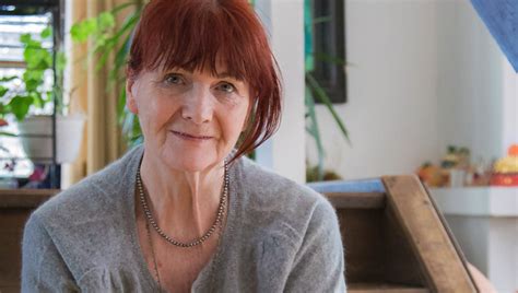 She is an actress, known for horem pádem (2004), kral ubu (1996) and martin a venuse (2013). Věra Geislerová - Nejstarší Geislerka | Časopis Vital