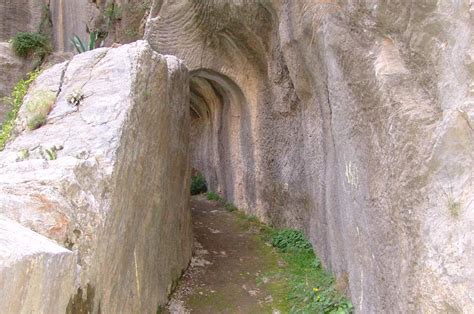 Drei stadtteile sind laut lokaler. Die Wasserversorgung der antiken Großstadt Side