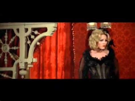 To a knock on her dwessing woom door, she replies willkommen, bienvenue, welcome, c'mon in. i designed the floral border pattern in honor of the teutonic titwillow as the. Blazing Saddles: Madeline Kahn as Lily von Schtupp. (With images) | Madeline kahn, Blazing ...