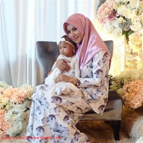 Sedangkan baju perempuan diberi nama daro baro. Gambar Baju Yang Serasi Buat Acara Haqiqah Anak / 5 Inspirasi Baju Couple Rachel Vennya Dan Niko ...