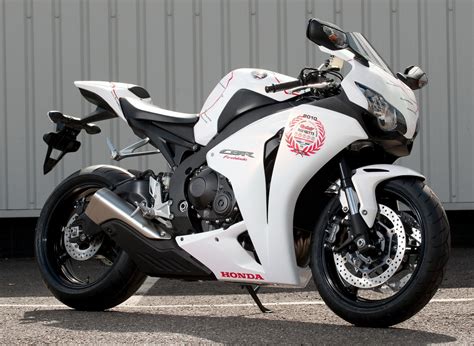 Honda cbr 1000 rr fireblade 2008 mods: Honda CBR1000RR Fireblades Special Edition | Top Speed