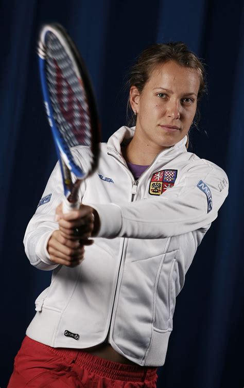 Barbora strýcová (aussi connue sous le nom de barbora záhlavová strýcová), née le 28 mars 1986 à plzeň, est une joueuse de tennis tchèque. Barbora Strýcová fotka