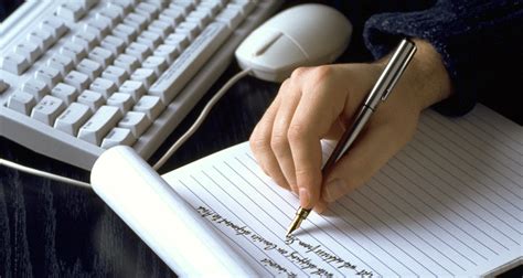 Cara melipat surat resmi kertas a4. Cara Tulis Surat Rasmi Permohonan kerja Dalam Bahasa ...