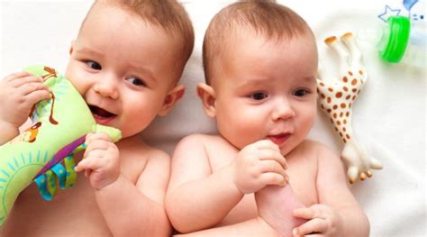 Pilihlah yang paling sesuai dengan kebutuhan dan budget anda. Inilah 10 Rekomendasi Hadiah untuk Bayi Kembar yang Baru ...