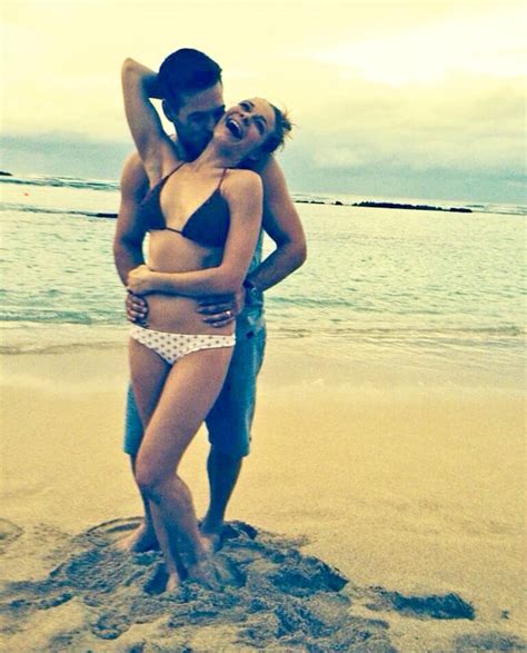 It's not a genre that really caters to child stars, but rimes shot to overnight stardom at the age. LeAnn Rimes | Celebs' Sexiest Bikini Selfies From Twitter ...