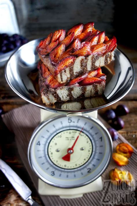 Weitere ideen zu zwetschgen kuchen, zwetschgenkuchen, kuchen. Nussschnecken-Kuchen mit Zwetschgen - Zungenzirkus