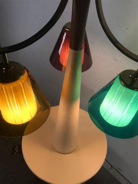 3.3 out of 5 stars with 3 ratings. Mid-Century Modern Table Lamp Made by Majestic Lamp Co, Blown Glass Shades For Sale at 1stdibs